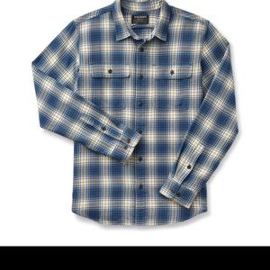 NWOT lightweight Filson shirt